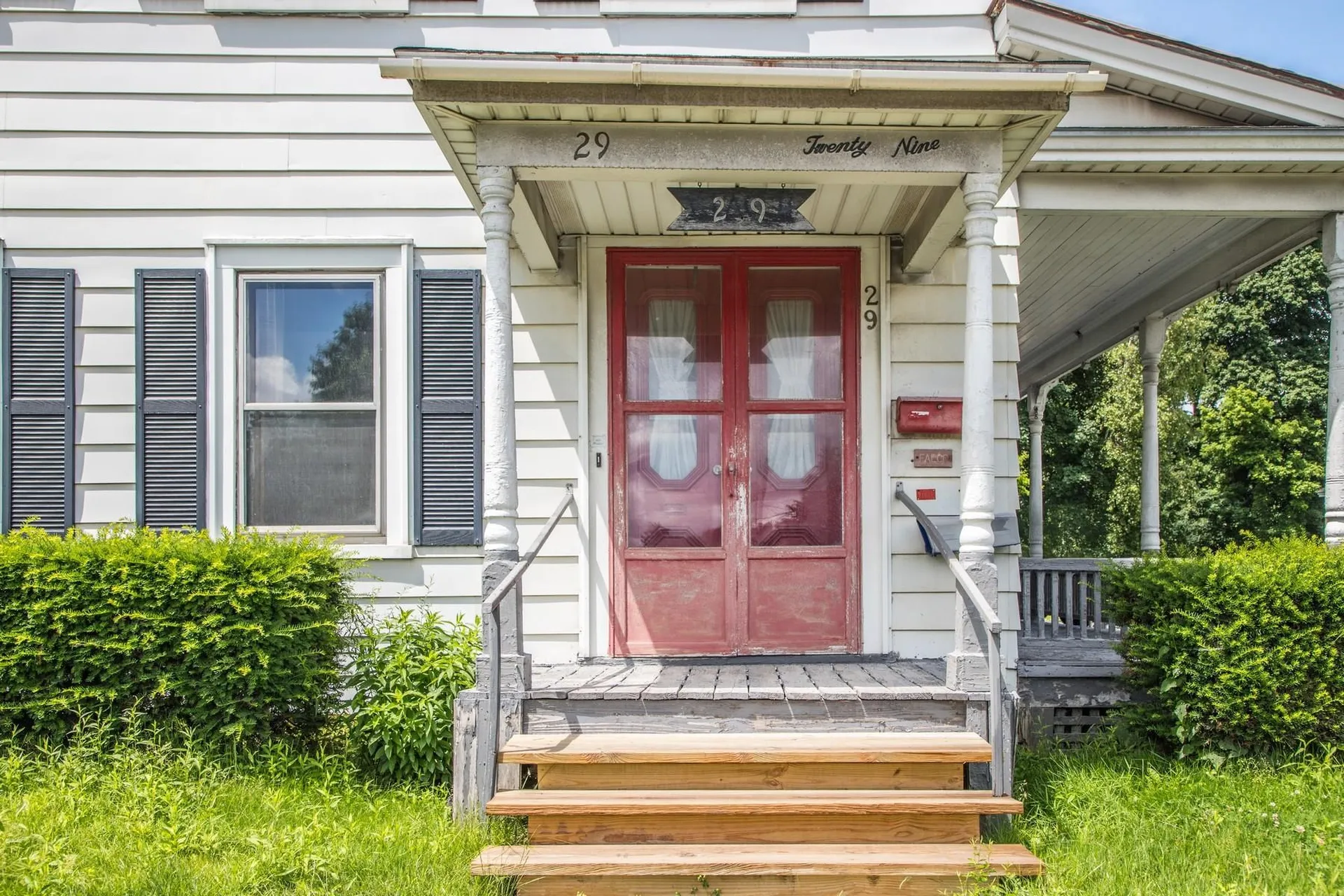 29 Woodstock Avenue Rutland City VT 05701