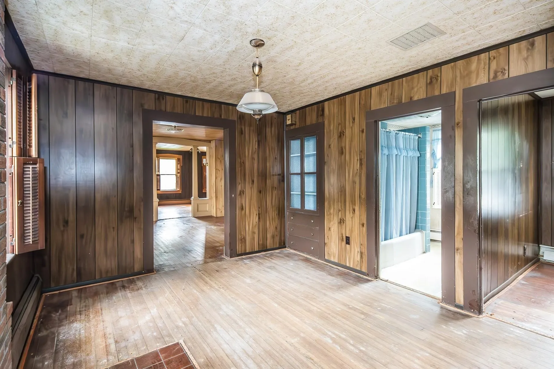 29 Woodstock Avenue Rutland City VT 05701