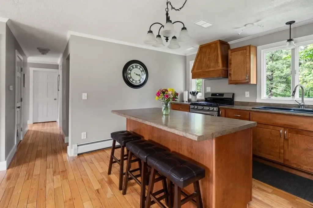 1756 Us Route 2 Waterbury VT 05676