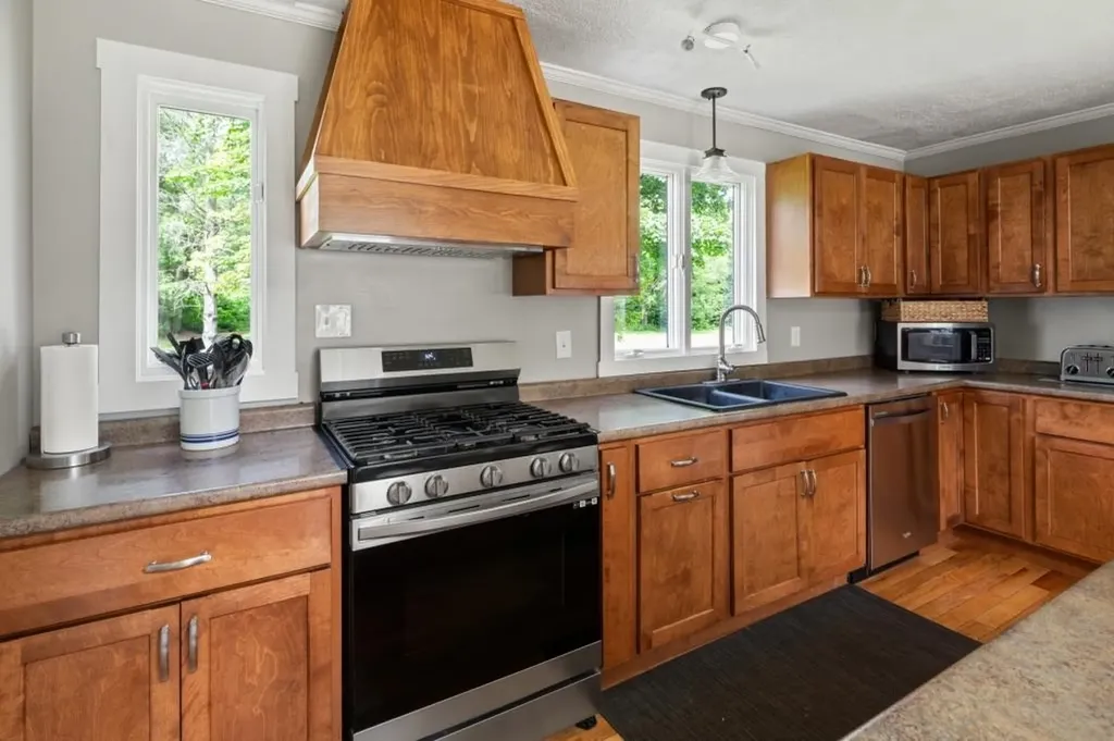 1756 Us Route 2 Waterbury VT 05676