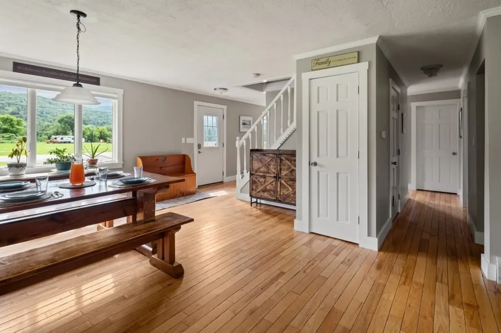 1756 Us Route 2 Waterbury VT 05676