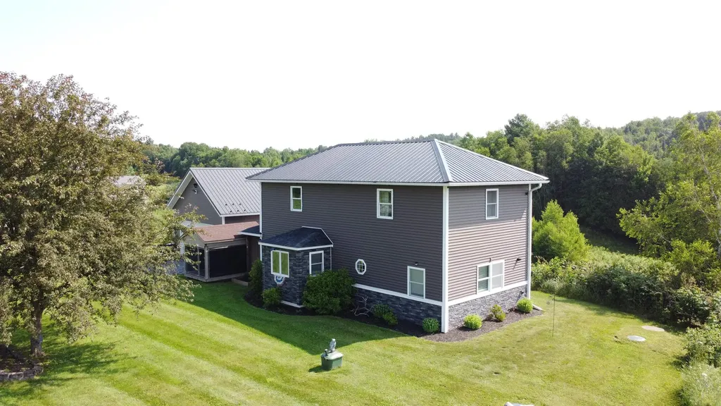 722 North Derby Road Derby VT 05829