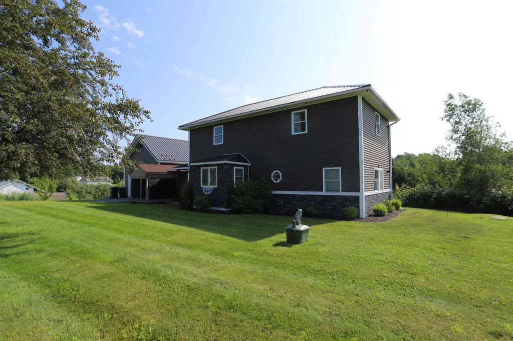 722 North Derby Road Derby VT 05829