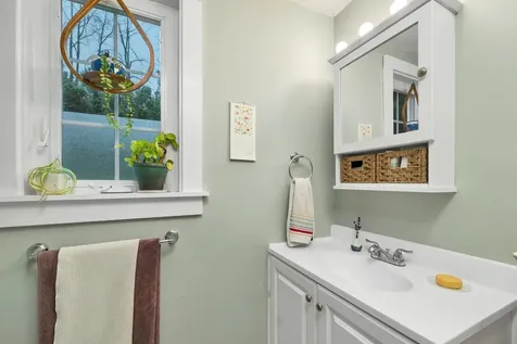 668 South Main Street Wolfeboro NH 03894