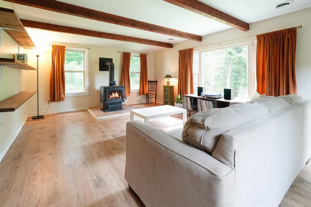 3021 Potter Road Wardsboro VT 05355