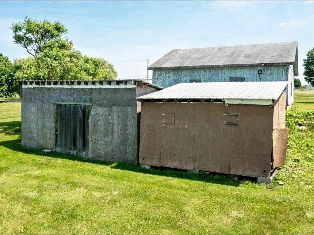 874 Vt Route 22a Panton VT 05491