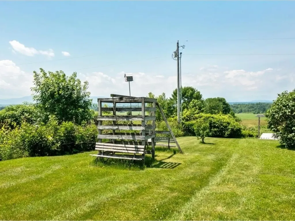 874 Vt Route 22a Panton VT 05491