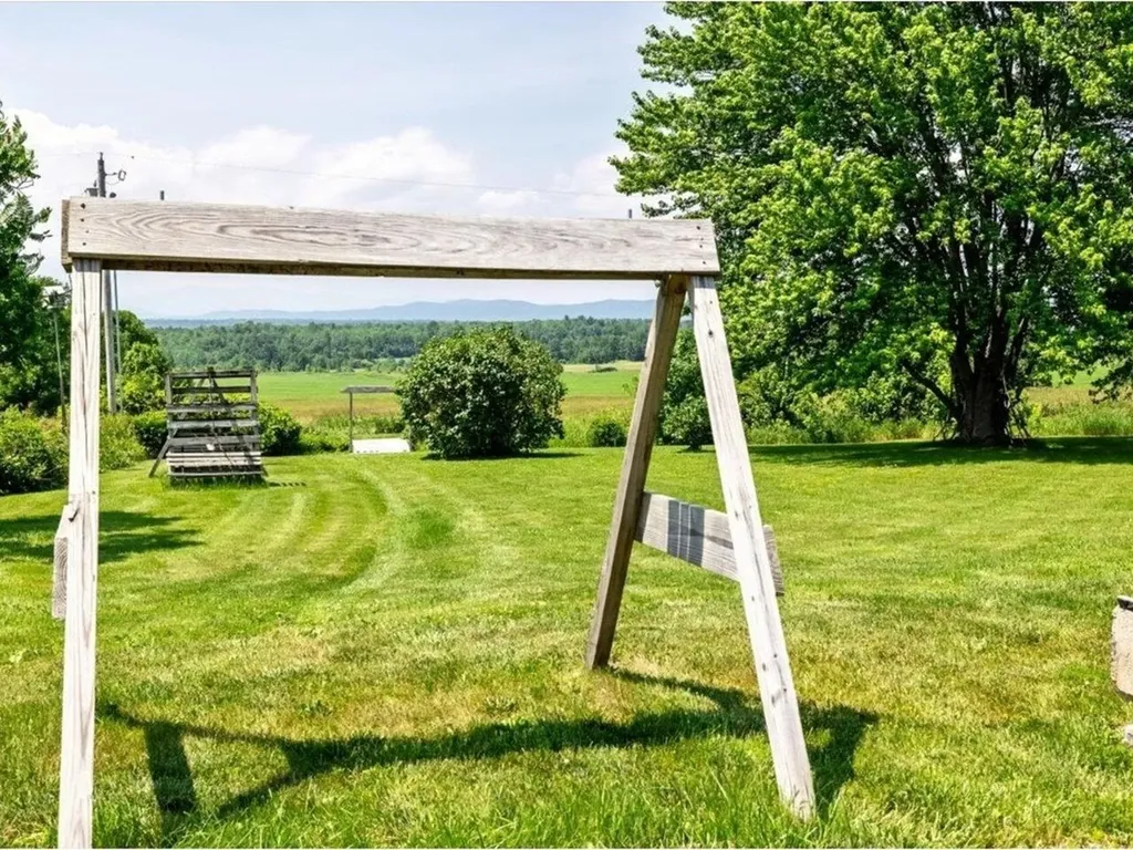 874 Vt Route 22a Panton VT 05491