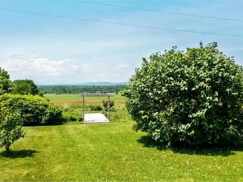 874 Vt Route 22a Panton VT 05491