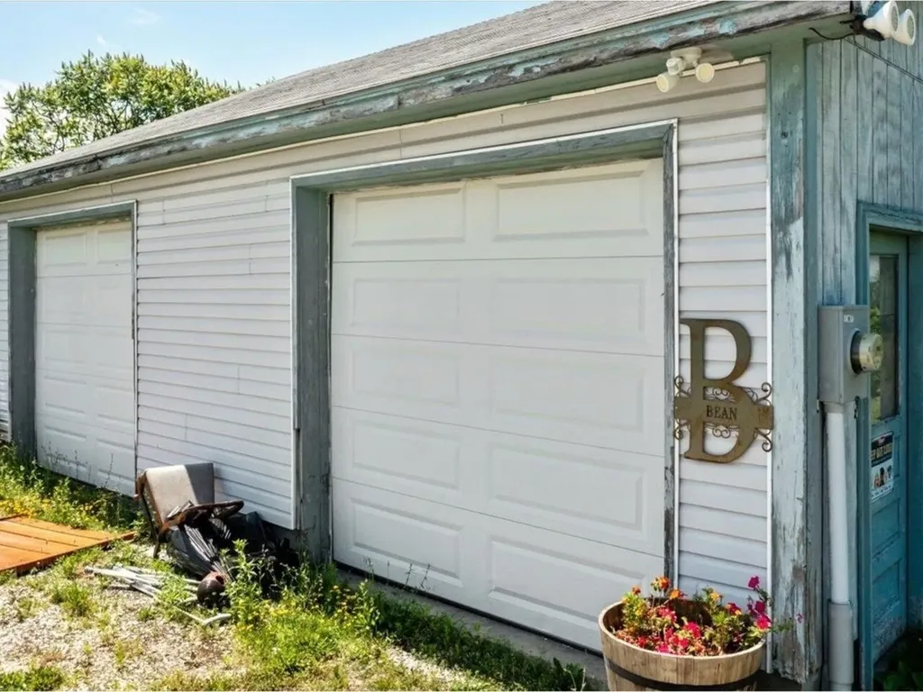 874 Vt Route 22a Panton VT 05491