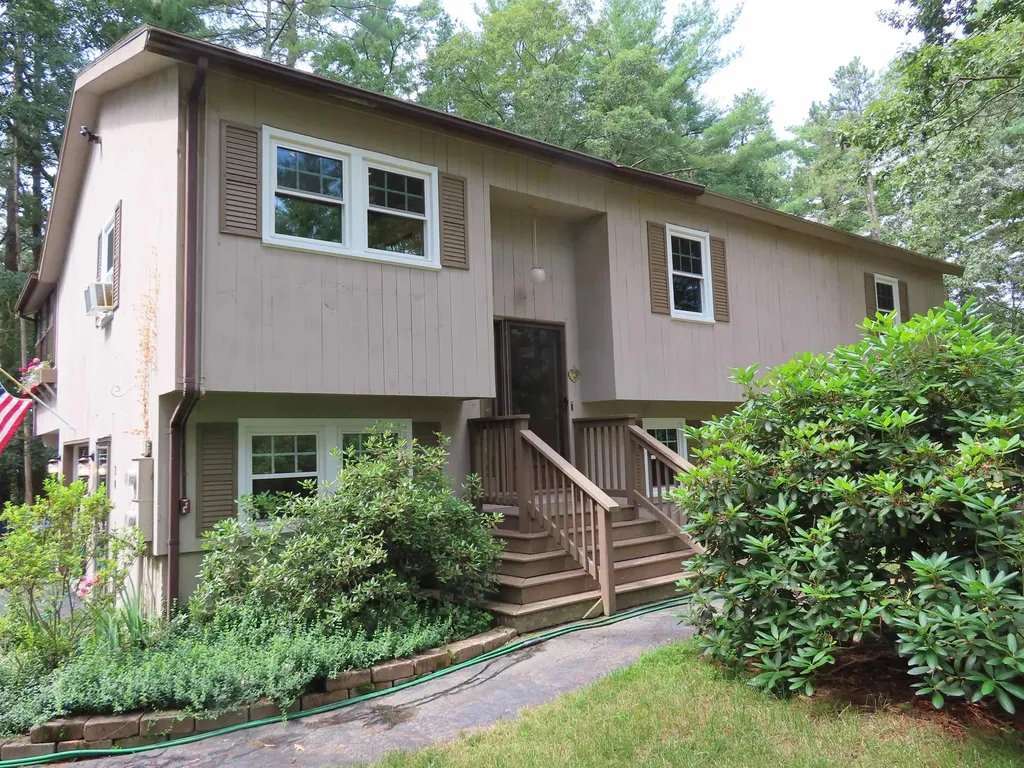 20 Princeton Street Windham NH 03087