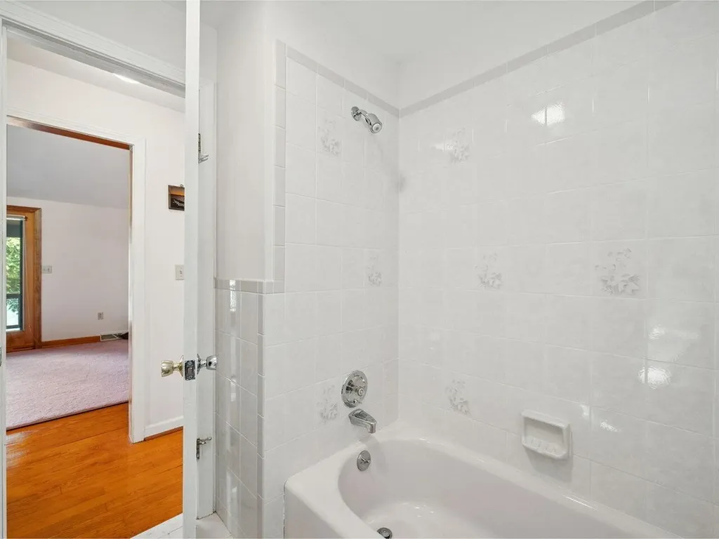 321 Westside Drive Leicester VT 05733