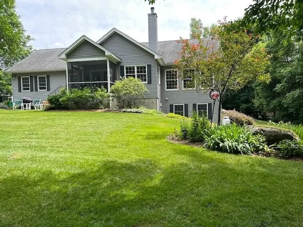 9 Governor Smith Drive St. Albans City VT 05478