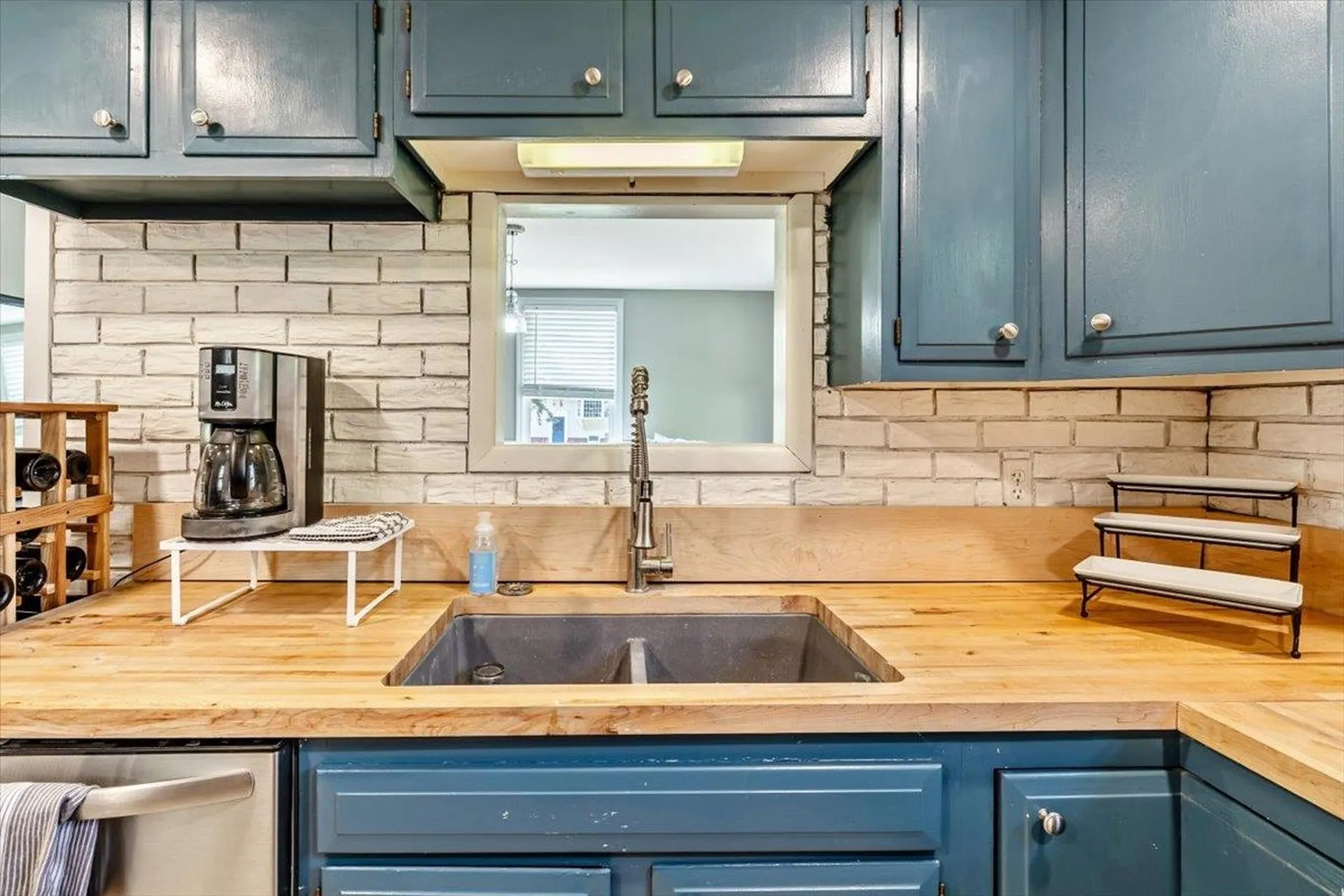 321 East Alburgh Road Alburgh VT 05440