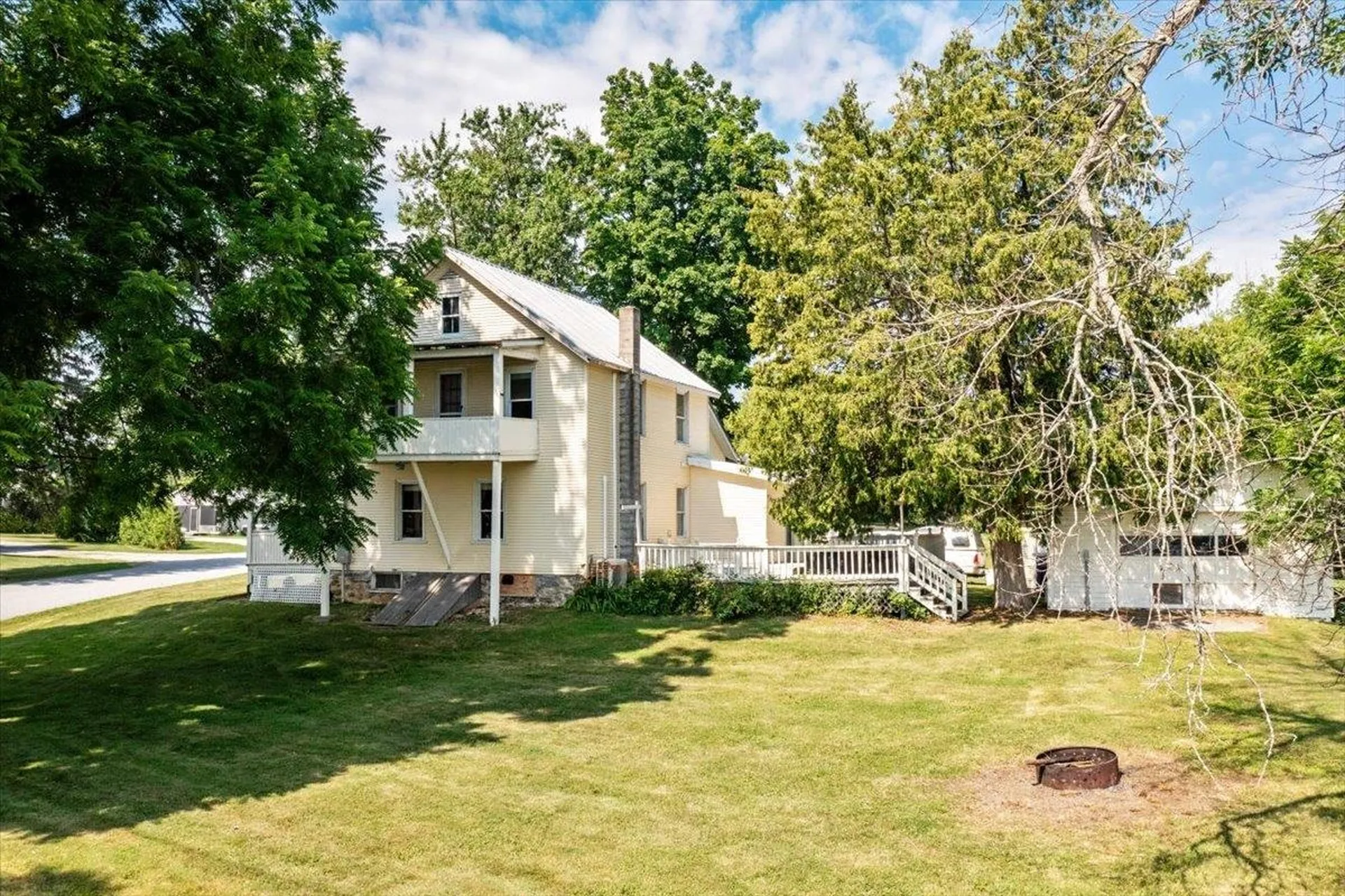 321 East Alburgh Road Alburgh VT 05440