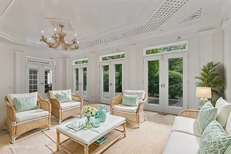 17 Pond Path North Hampton NH 03862