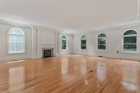 17 Pond Path North Hampton NH 03862