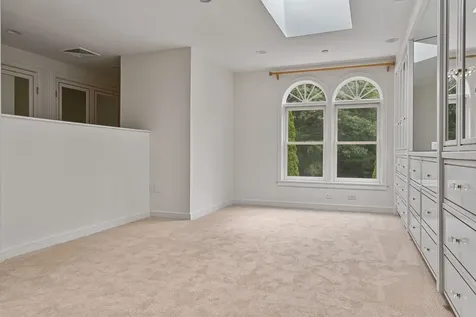 17 Pond Path North Hampton NH 03862