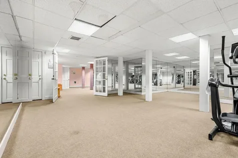 17 Pond Path North Hampton NH 03862