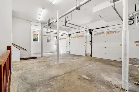 17 Pond Path North Hampton NH 03862