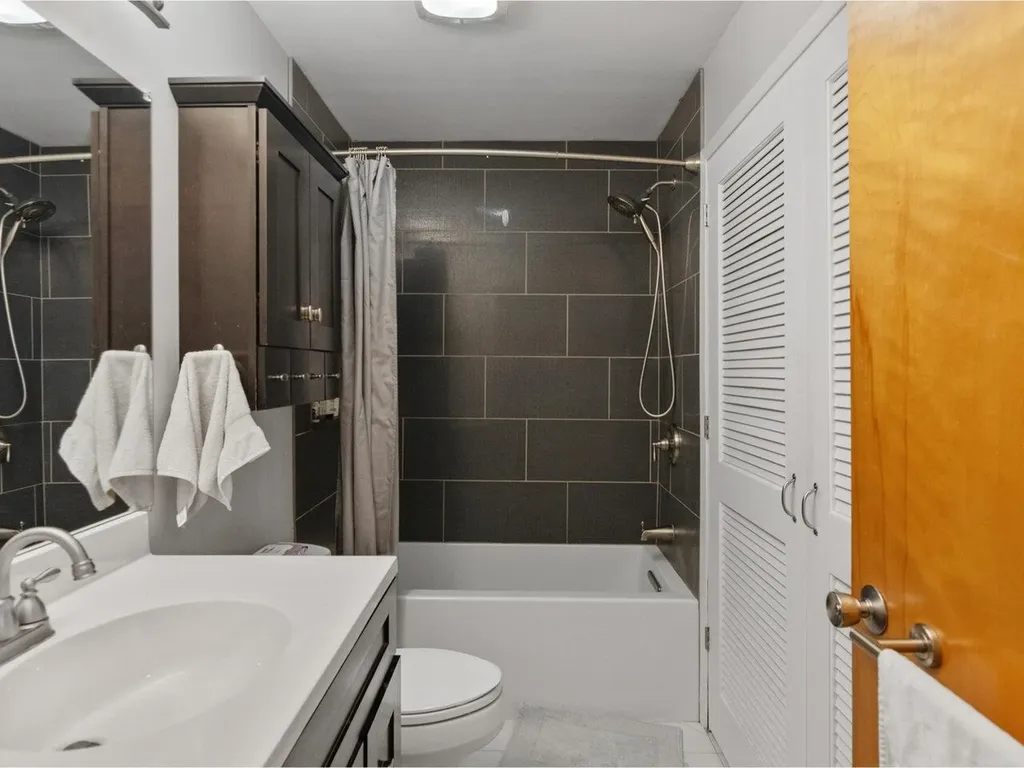 298 South Winooski Avenue Burlington VT 05401