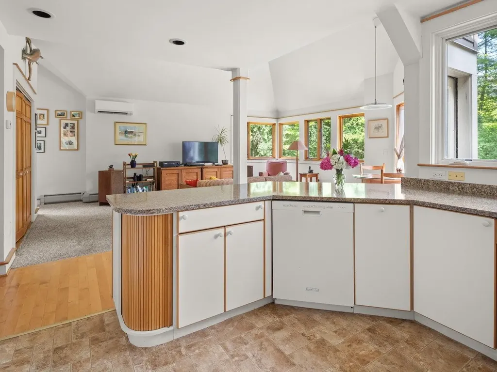 702 Beaver Creek Road Shelburne VT 05482