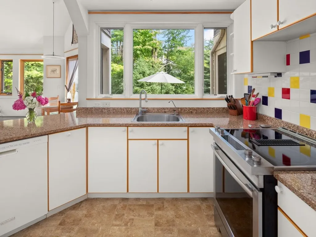 702 Beaver Creek Road Shelburne VT 05482