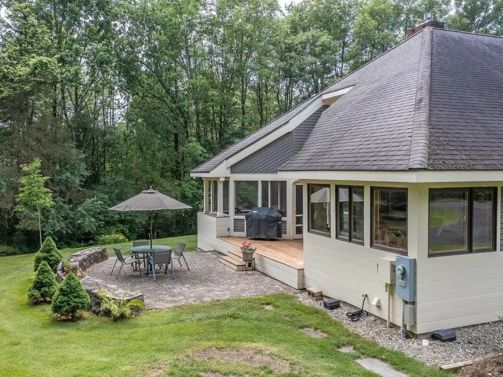 702 Beaver Creek Road Shelburne VT 05482