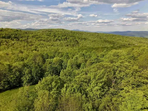 000 Rabbit Run Fayston VT 05673