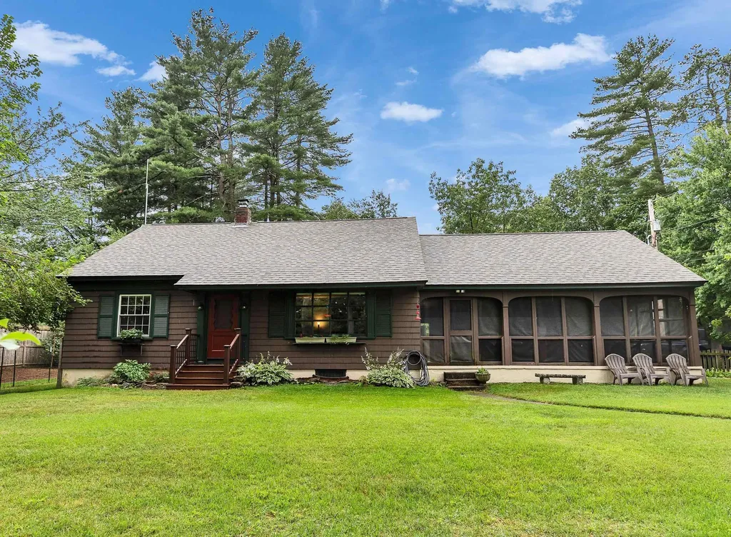 21 Katherine Street Goffstown NH 03045