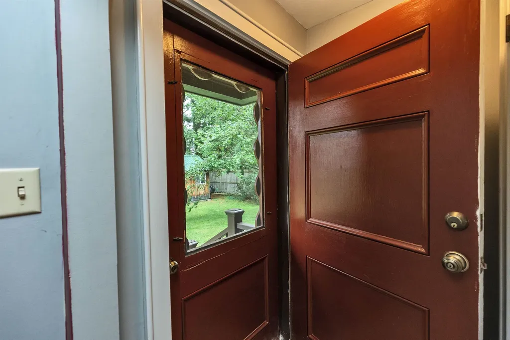 21 Katherine Street Goffstown NH 03045