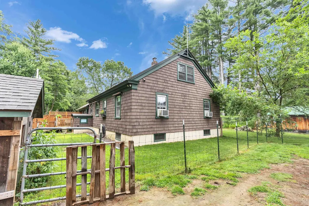 21 Katherine Street Goffstown NH 03045