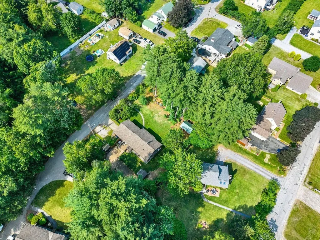 21 Katherine Street Goffstown NH 03045