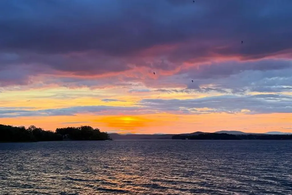 28 Sunrise Drive South Hero VT 05486