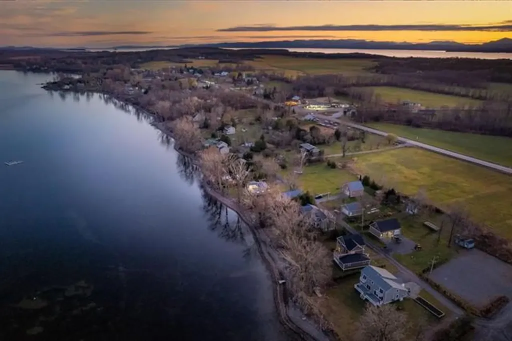 28 Sunrise Drive South Hero VT 05486