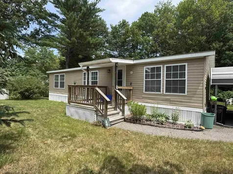 8 Leanne Drive Concord NH 03301