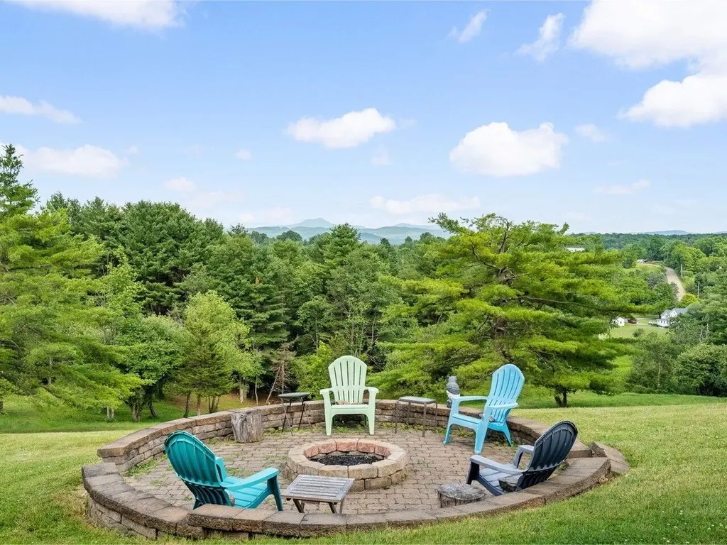 455 Carpenter Road Charlotte VT 05445