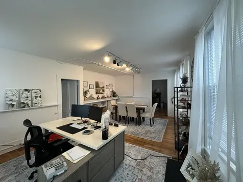 17 Elliot Street Brattleboro VT 05301