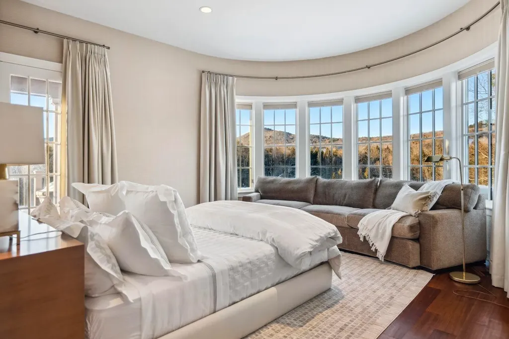 2575 Weeks Hill Road Stowe VT 05672