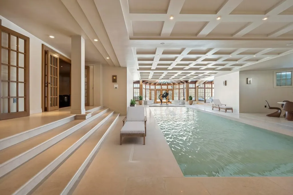 2575 Weeks Hill Road Stowe VT 05672