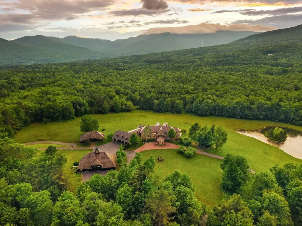 2575 Weeks Hill Road Stowe VT 05672