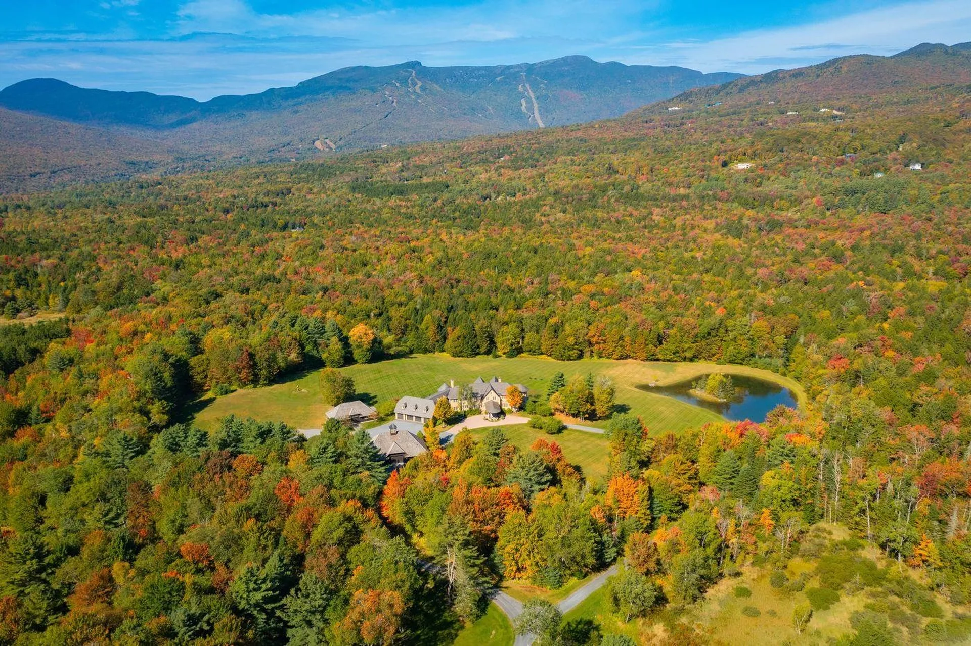 2575 Weeks Hill Road Stowe VT 05672