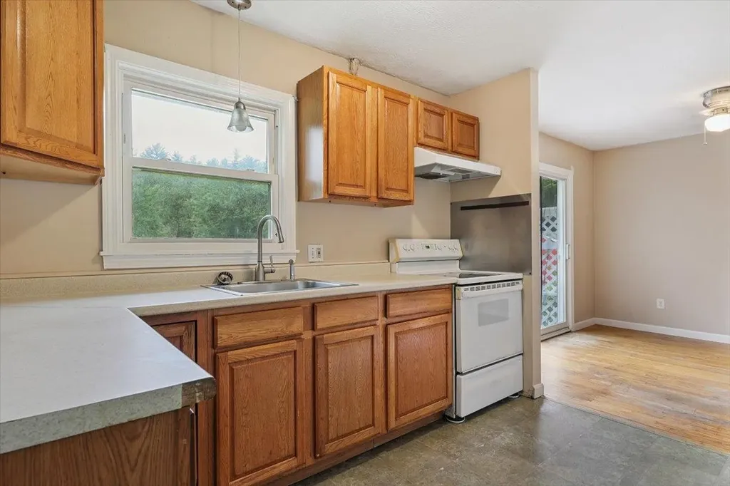54a Morrison Road Windham NH 03087