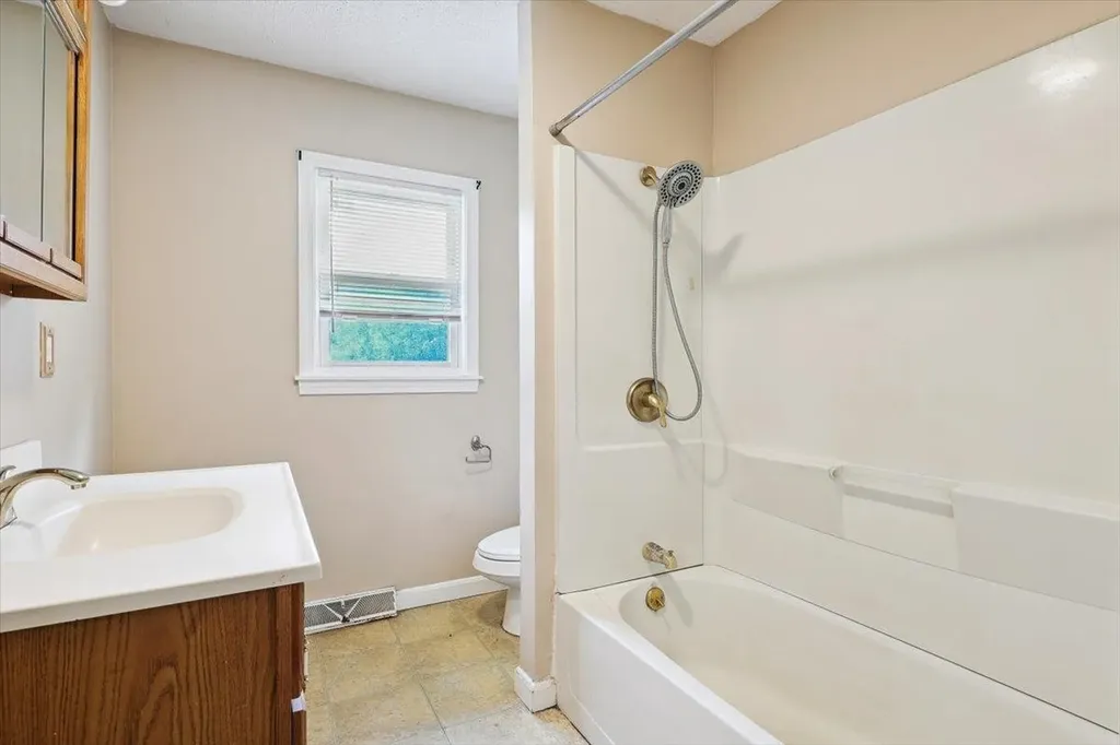 54a Morrison Road Windham NH 03087