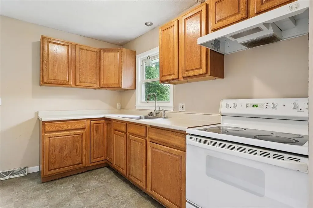 54a Morrison Road Windham NH 03087