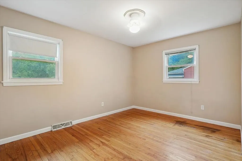 54a Morrison Road Windham NH 03087