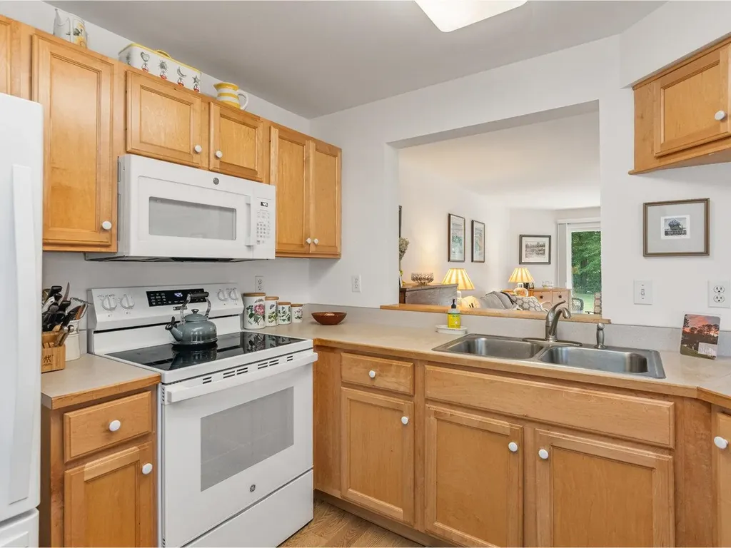 9 Claire Pointe Road Burlington VT 05408