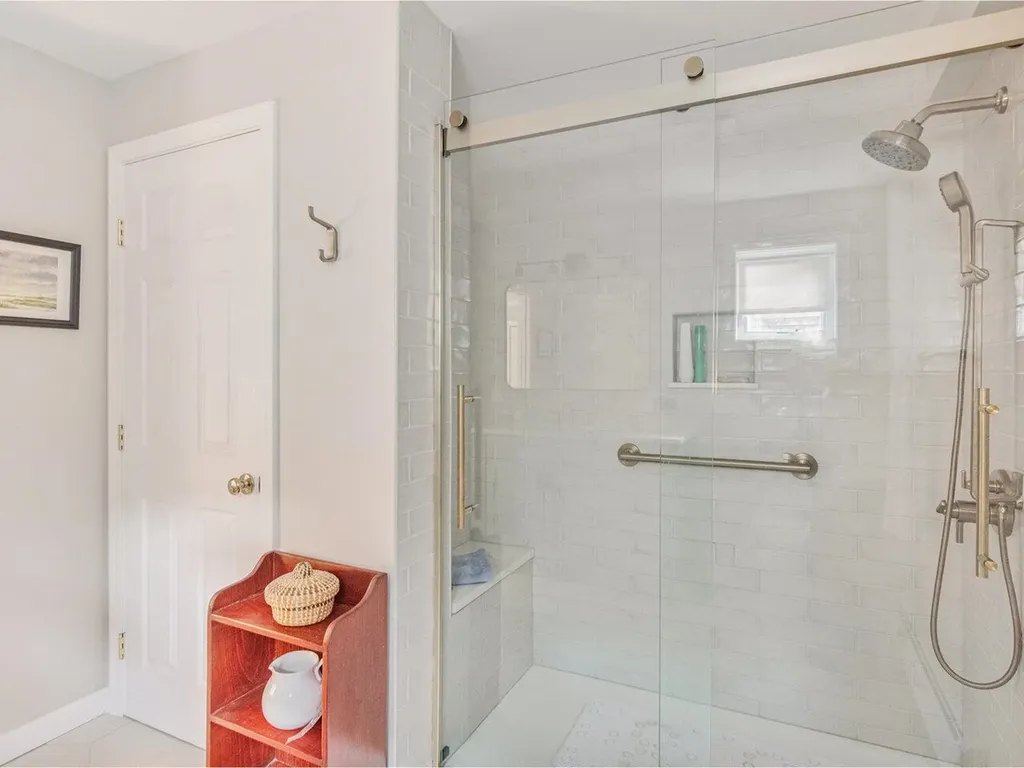 9 Claire Pointe Road Burlington VT 05408
