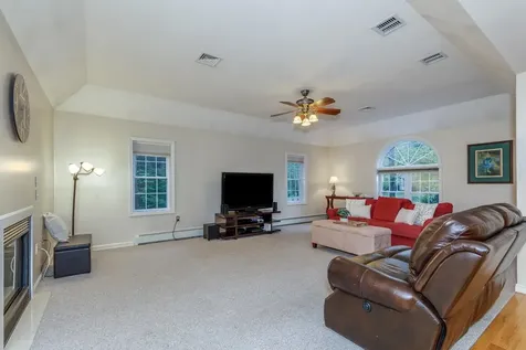 31 Tuck Drive Fremont NH 03044