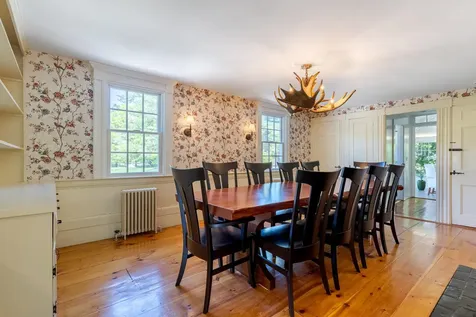 70 Woodland Road North Hampton NH 03862